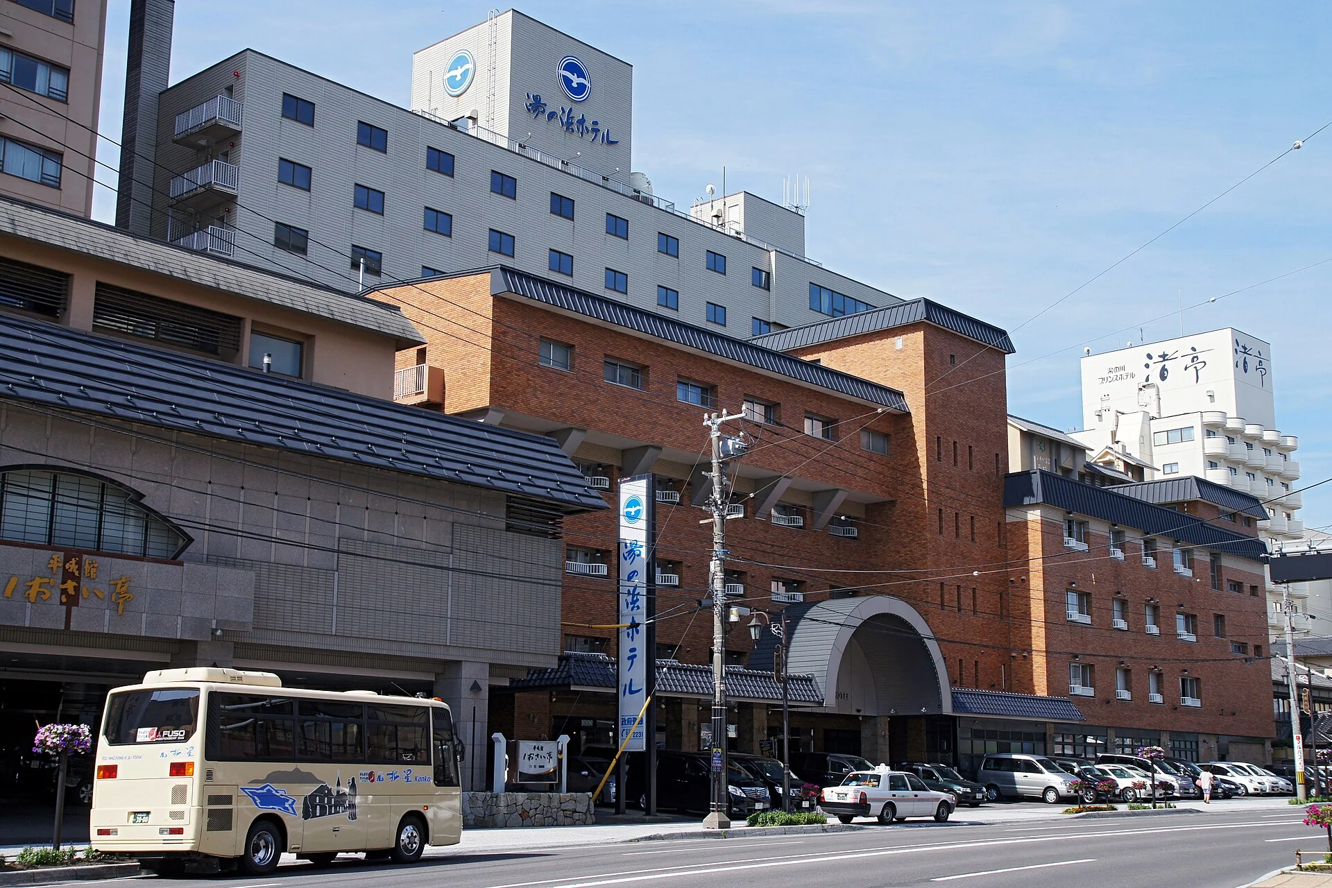 北海道函館市・湯の川温泉のホテル外観