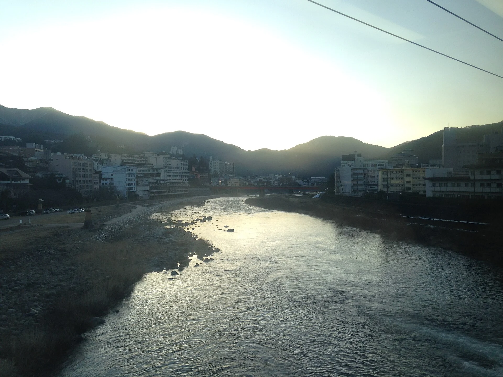 岐阜県下呂市・飛騨川と温泉街