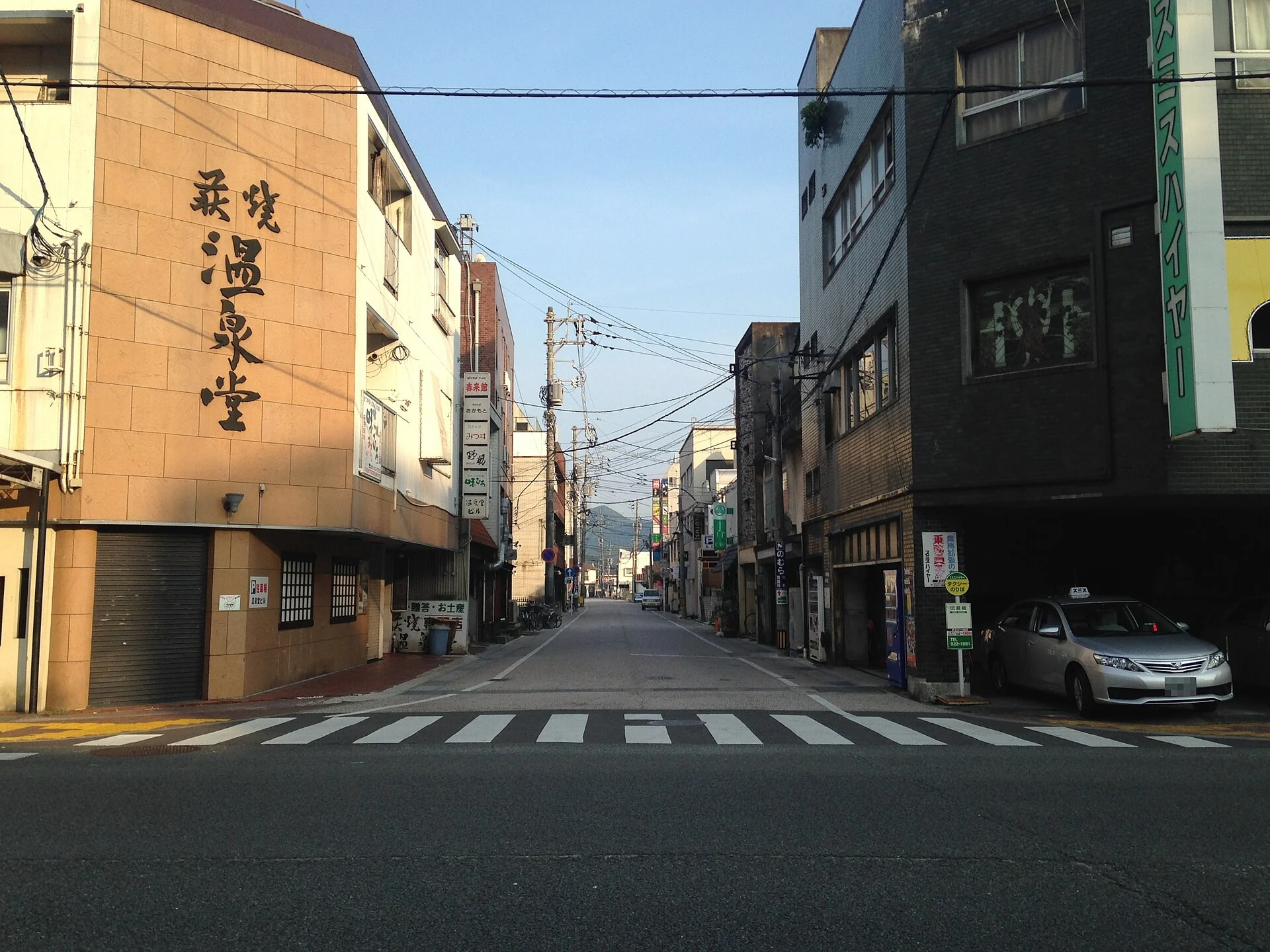 山口県山口市・湯田温泉の通り