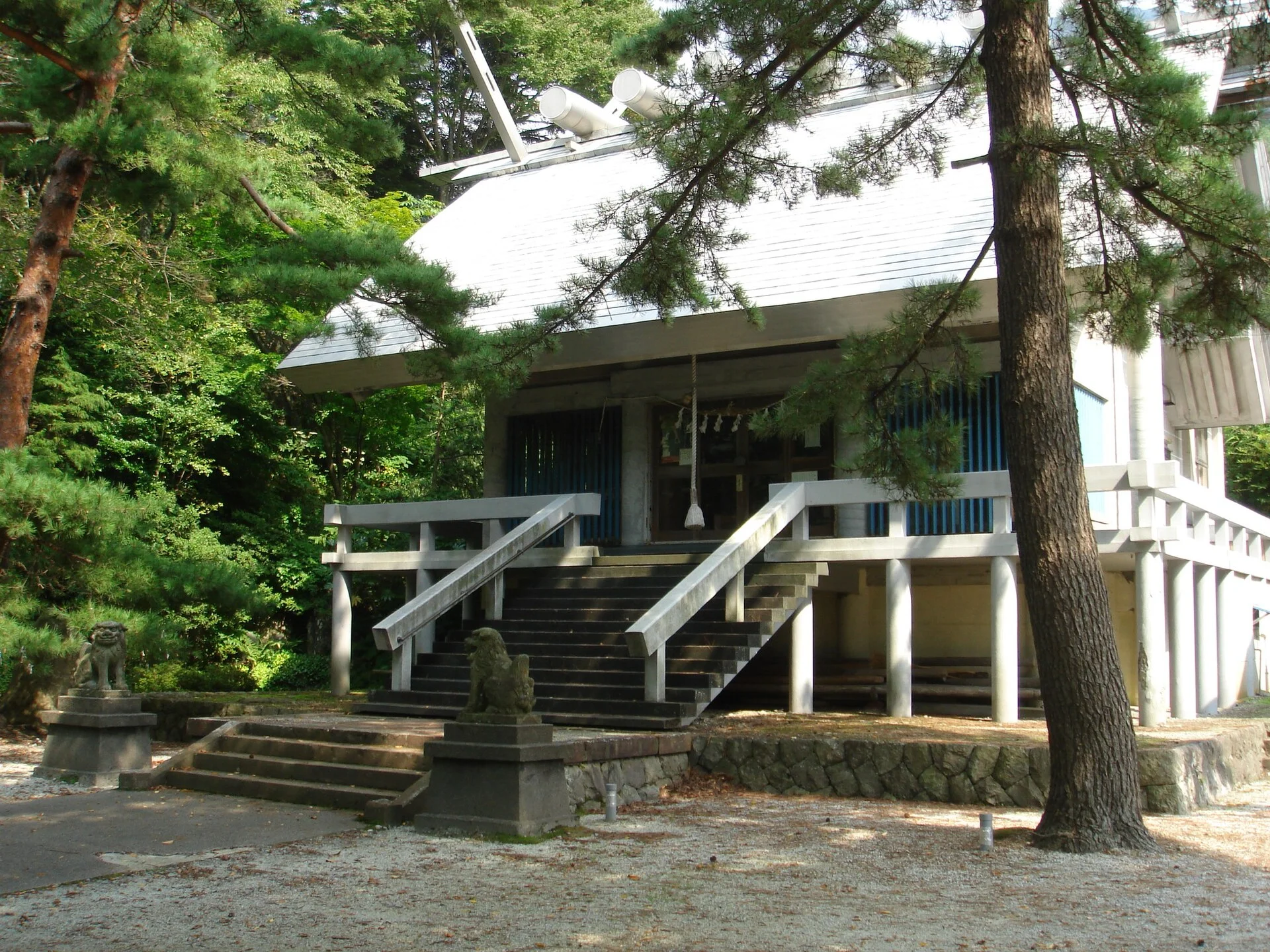 あつみ温泉・熊野神社の社殿