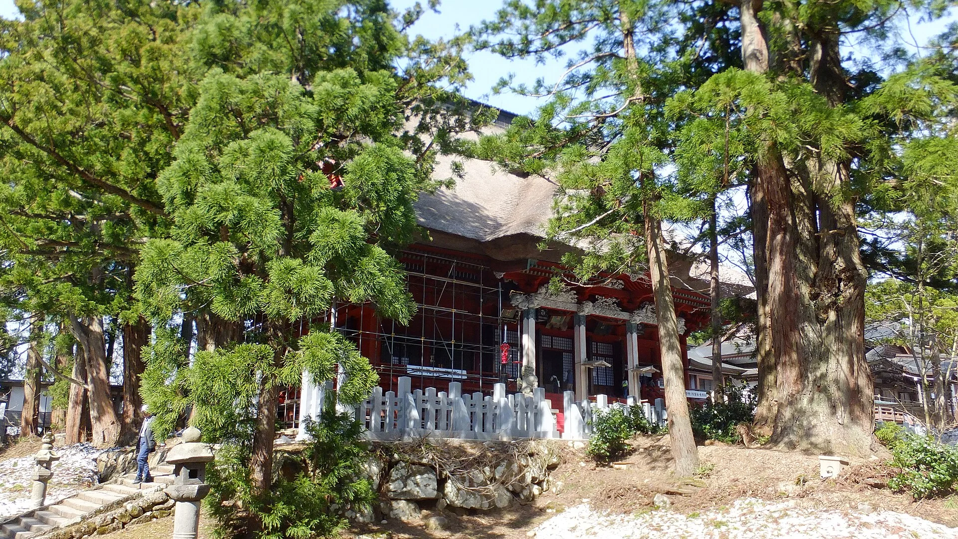 羽黒山山頂・出羽三山神社の三神合祭殿