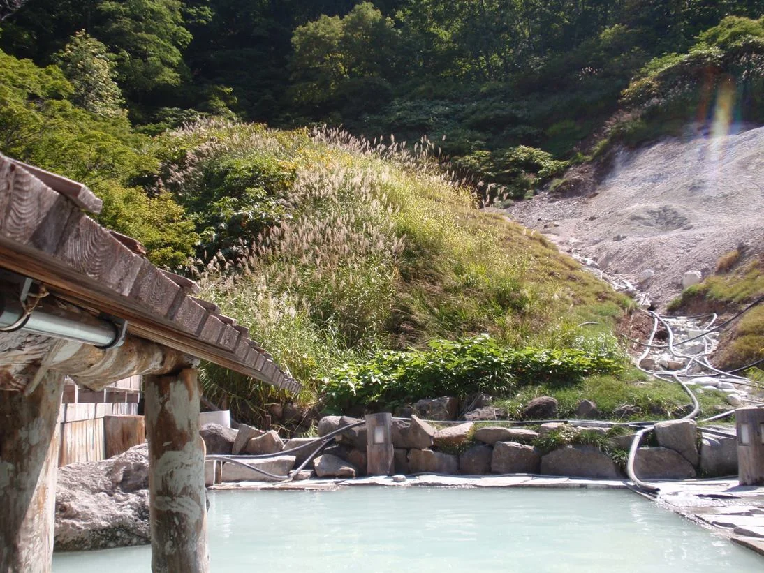 泥湯温泉・奥山旅館の露天風呂