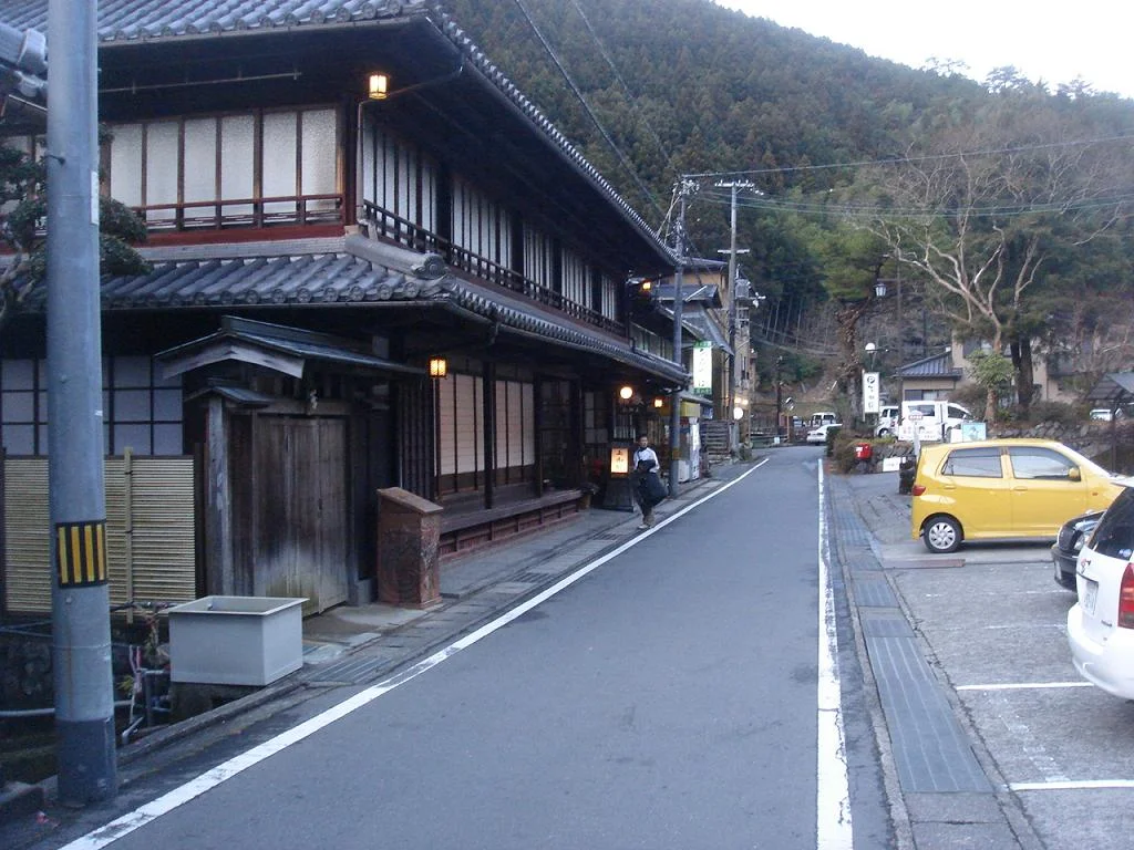 龍神温泉・日高川沿いの上御殿の外観