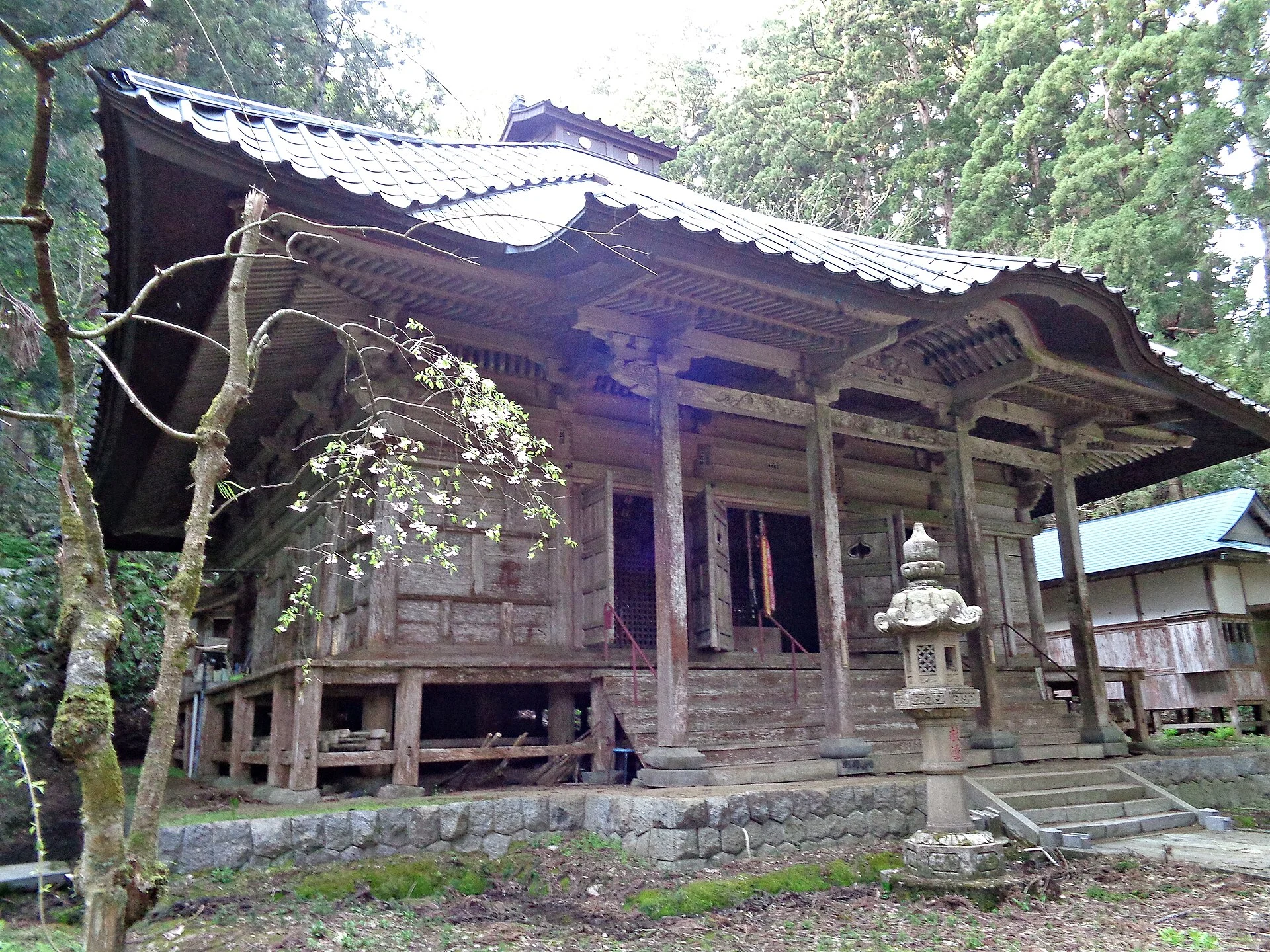 湯田川温泉・由豆佐売神社の本殿