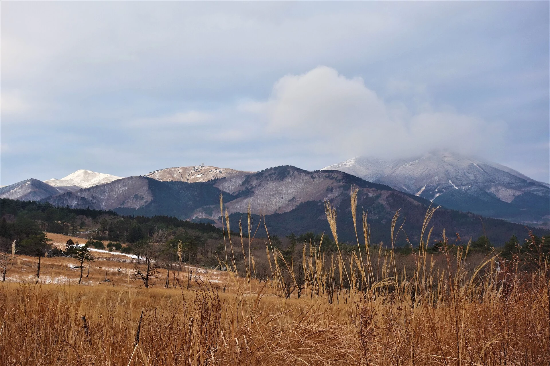 みそこぶし山と涌蓋山