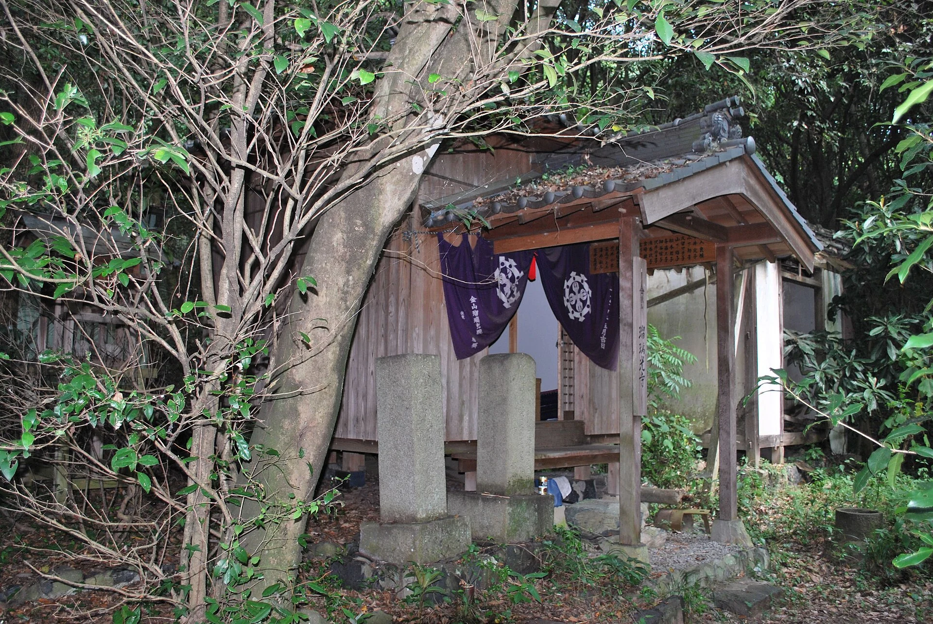 瑠璃光寺