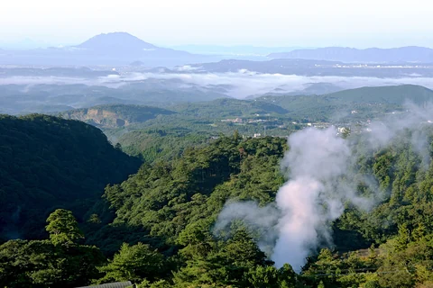 鹿児島県霧島市・霧島温泉から桜島方面を望む風景