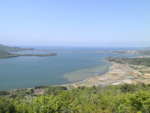 京都府京丹後市・かぶと山から望む久美浜湾