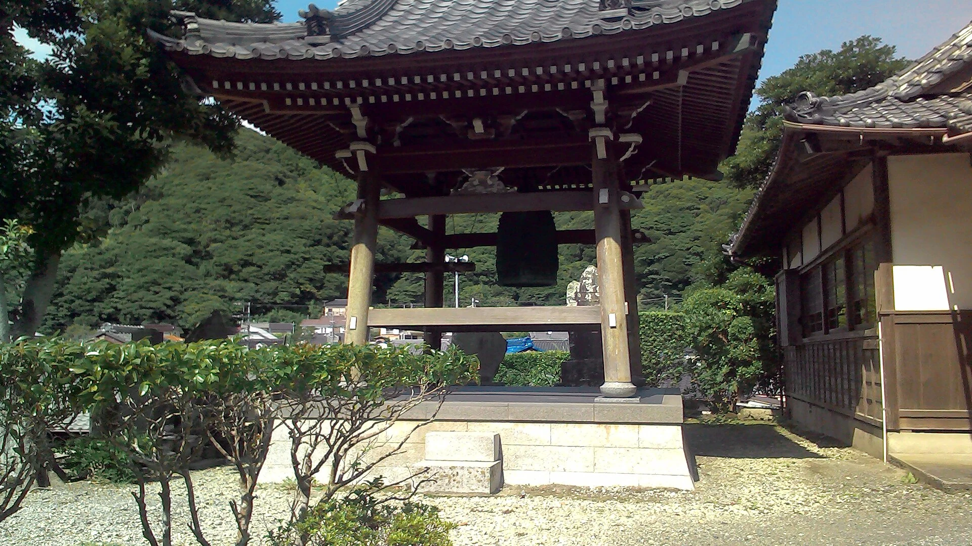 誕生寺