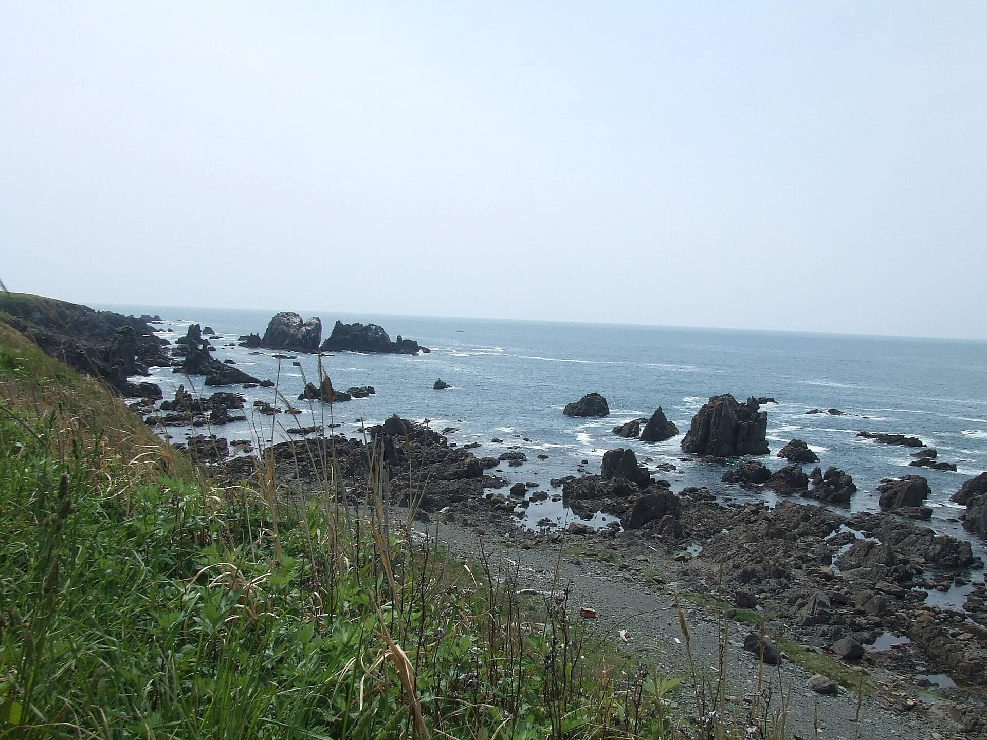 入道崎の海辺