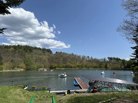 長野県茅野市にある初夏の蓼科湖